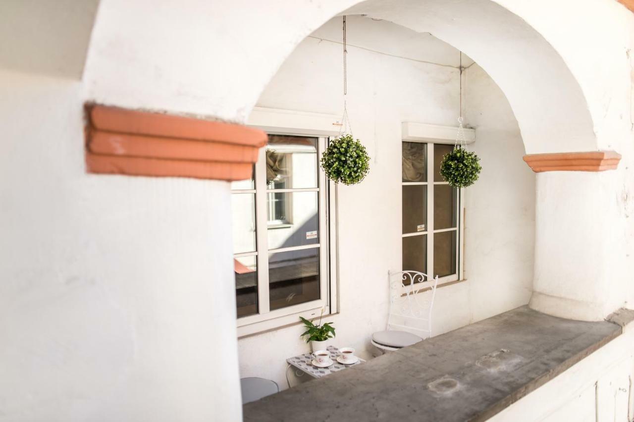 Ferienwohnung Antique Old Town Studio By Urban Rent Wilna Exterior foto